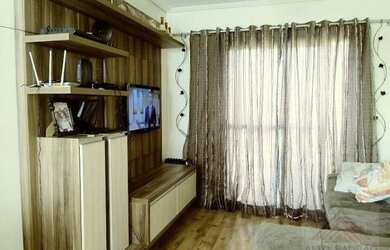 Imagem: O apartamento possui 3 Dormitórios, 1 Banheiro, 1 Vaga na garagem