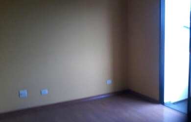 Imagem: O apartamento possui 3 Dormitórios, 1 Banheiro, 2 Vagas na