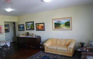 Imagem: O apartamento possui 4 Dormitórios, 1 Banheiro e 2 Vagas na