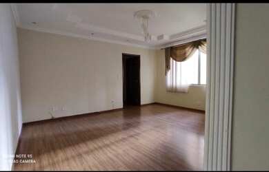 Imagem: O apartamento possui 3 Dormitórios, 2 Banheiros, 2 Vagas na