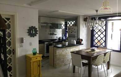 Imagem: A casa em condomínio possui 3 Dormitórios, 4 Banheiros, 2