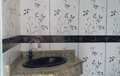 Imagem: A casa possui 1 Dormitório, 1 Banheiro e está localizado