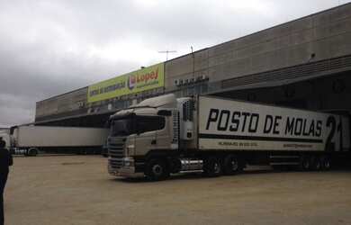 Imagem: O depósito possui 11.000m² de Área e está localizado em