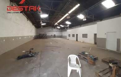 Imagem: O depósito possui 480m² de Área, Ar-condicionado e está