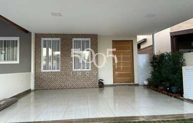 Imagem: A casa em condomínio possui 2 Dormitórios, 2 Banheiros, 2