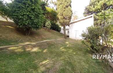 Imagem: O terreno possui 385m² de Área e está localizado em Santa