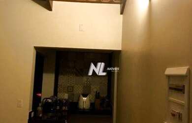 Imagem: A casa em condomínio possui 4 Dormitórios, 5 Banheiros, 2