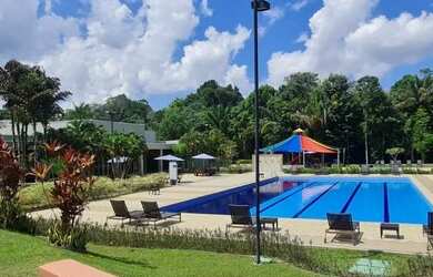 Imagem: A casa em condomínio à venda possui 4 Dormitórios, 5 Banheiros