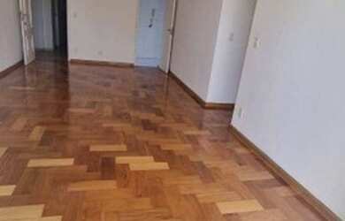 Imagem: O apartamento possui 4 Dormitórios, 3 Banheiros, 2 Vagas na