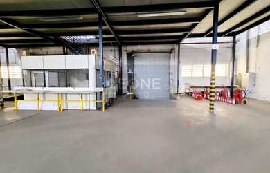 Imagem 7: Galpão para Locação em São Paulo, Barra Funda, 12 banheiros, 40 vagas