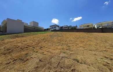 Imagem: O terreno possui 336m² de Área e está localizado em Loteamento