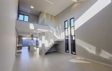 Imagem: A casa em condomínio possui 3 Dormitórios, 3 Banheiros, 2