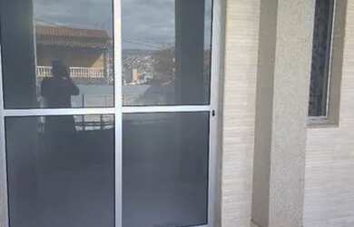 Imagem: A casa possui 2 Dormitórios, 1 Banheiro, 1 Vaga na garagem