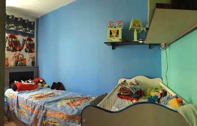 Imagem: O apartamento possui 2 Dormitórios, 1 Banheiro, 1 Vaga na garagem