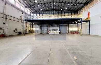 Imagem 10: Galpão para Locação em São Paulo, Barra Funda, 12 banheiros, 40 vagas