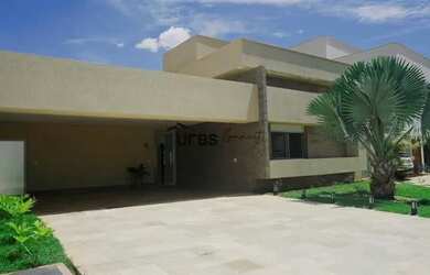 Imagem: A casa em condomínio possui 3 Dormitórios, 5 Banheiros, 2