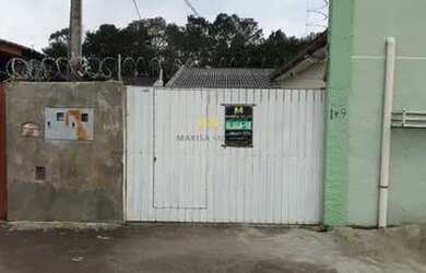 Imagem: A casa possui 3 Dormitórios, 3 Banheiros, 4 Vagas na garagem