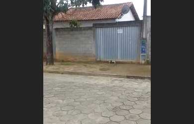 Imagem 1: Vendo casa em mucurici. Varanda, 200m² de Área, 1 Vaga na garageme2...