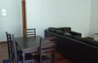 Imagem: O apartamento possui 3 Dormitórios, 1 Banheiro, 2 Vagas na