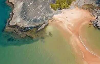 Imagem: A casa possui 1 Dormitório, 1 Banheiro, 2 Vagas na garagem