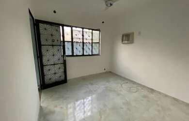 Imagem: A casa possui 2 Dormitórios, 2 Banheiros, 1 Vaga na garagem