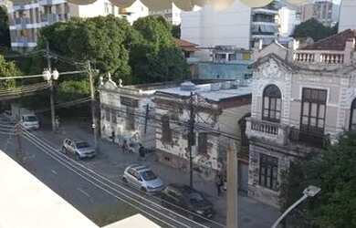 Imagem: O apartamento possui 3 Dormitórios, 2 Banheiros, 80m² de Área