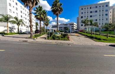 Imagem: O apartamento possui 2 Dormitórios, 1 Banheiro, 1 Vaga na garagem