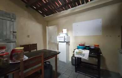 Imagem: A casa possui 2 Dormitórios, 1 Banheiro, 95m² de Área e