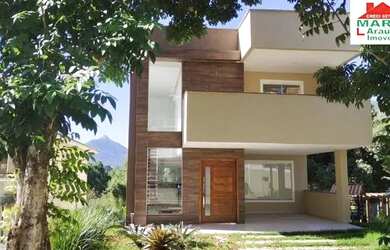 Imagem: A casa em condomínio possui 4 Dormitórios, 5 Banheiros, 2