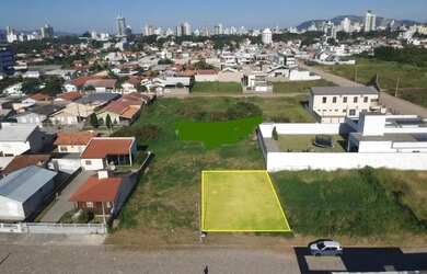 Imagem 2: Terreno no revoredo. 355m² de Área