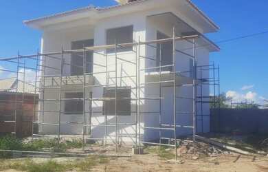 Imagem: A casa possui 3 Dormitórios, 2 Banheiros, 3 Vagas na garagem