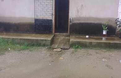 Imagem: A casa possui 1 Dormitório, 1 Banheiro e está localizado