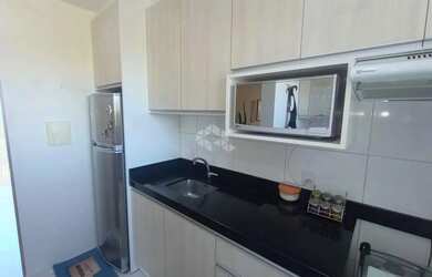 Imagem 8: Apartamento semimobiliado com 2 quartos uma vaga de garagem coberta e...