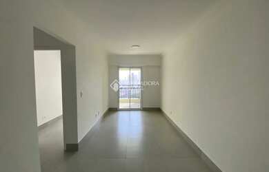 Imagem: O apartamento possui 2 Dormitórios, 2 Banheiros, 2 Vagas na