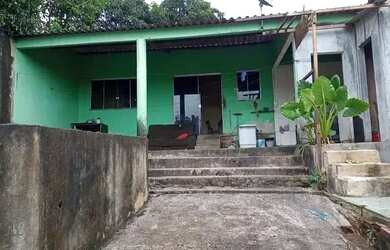 Imagem: A casa em condomínio possui 3 Dormitórios, 2 Banheiros, 2