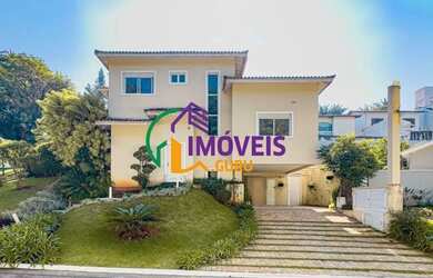 Imagem: A casa em condomínio possui 4 Dormitórios, 4 Banheiros, 4