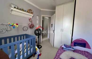 Imagem: O apartamento possui 2 Dormitórios, 1 Banheiro, 1 Vaga na garagem