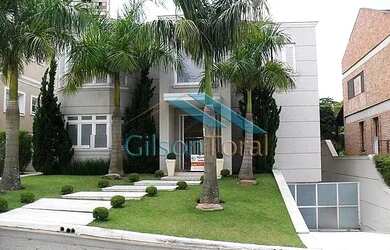 Imagem: A casa em condomínio possui 4 Dormitórios, 5 Banheiros, 4