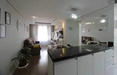 Imagem: O apartamento possui 2 Dormitórios, 1 Banheiro, 1 Vaga na garagem