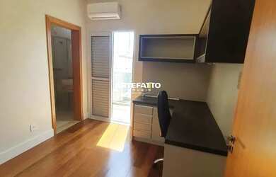 Imagem: O apartamento possui 3 Dormitórios, 1 Banheiro, 2 Vagas na