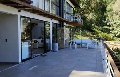 Imagem 13: Casa de Alto Padrão em Itaipava | 5 Quartos | Arquitetura Contemporânea