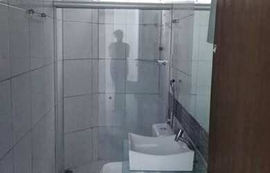 Imagem: A casa possui 3 Dormitórios, 1 Vaga na garagem e 1m² de Área