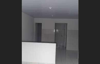 Imagem: A casa possui 2 Dormitórios, 1 Banheiro, 70m² de Área e