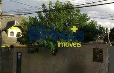 Imagem: O terreno à venda possui e está localizado em Álvaro Camargos