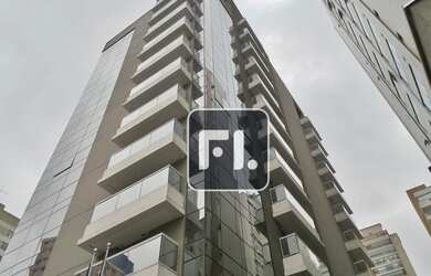 Imagem: O depósito possui 5 Vagas na garagem e 321m² de Área e está