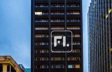 Imagem: O depósito possui 3 Vagas na garagem, 200m² de Área e está