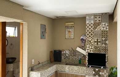 Imagem: A casa possui 3 Dormitórios, 2 Banheiros, 4 Vagas na garagem