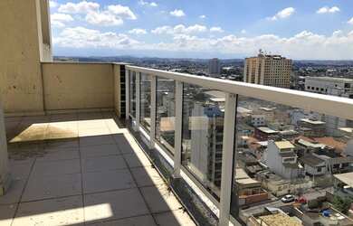 Imagem: O apartamento na cobertura possui 3 Dormitórios, 3 Banheiros