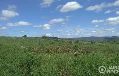 Imagem: O terreno possui 10m² de Área e está localizado em Área