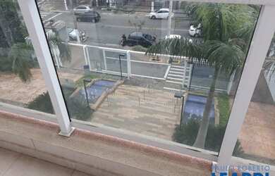 Imagem: O depósito possui 2 Vagas na garagem, 37m² de Área e está